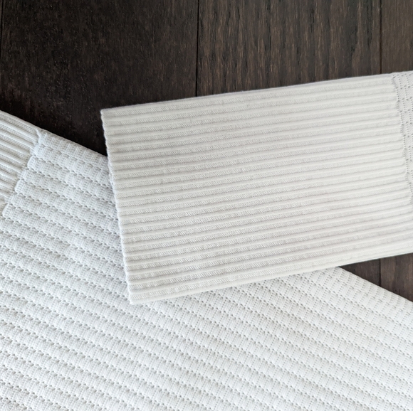 Thick Lululemon Base Layer - Picture 6 of 7